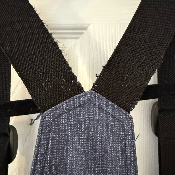 Boys ski bibs weatherproof 32° brand size 7/8 &
10/12 smoke-free home good cond - Picture 7 of 15